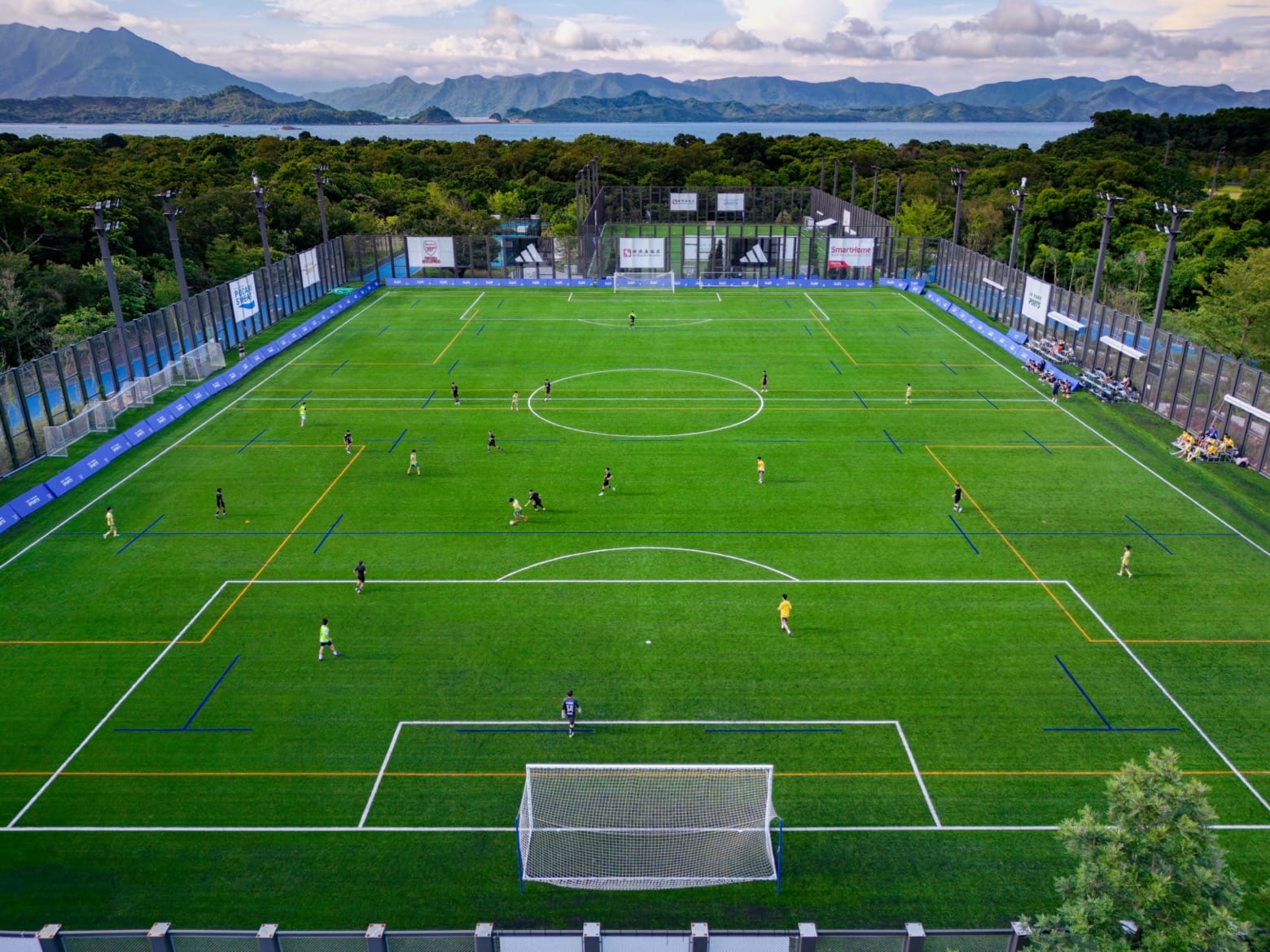 字母30+15+8难救主，唐斯打铁8中2布伦森37分，尼克斯送雄鹿7连败