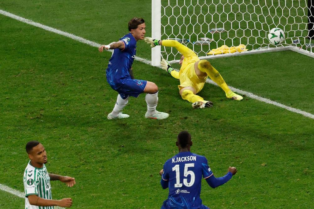 德甲官博祝贺邵佳一：期待邵佳一带领中国国家队走向更高舞台