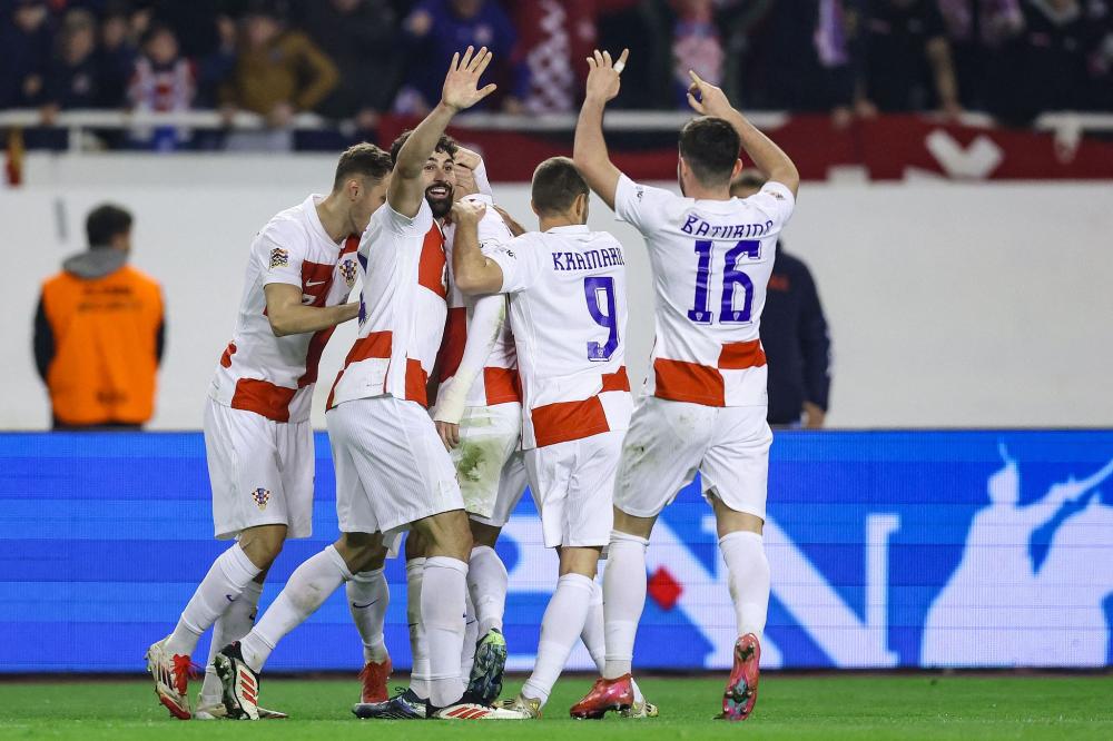 自复出以来伦纳德在场快船赢21分，不在场输56分